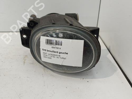 Used Left front fog light SEAT LEON (1M1) 1.9 TDI (110 hp) 30016252