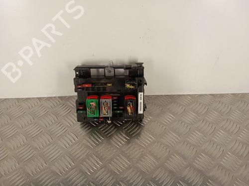 Zekeringkast PEUGEOT 206 CC (2D) 1.6 HDi 110 (109 hp) 30023431