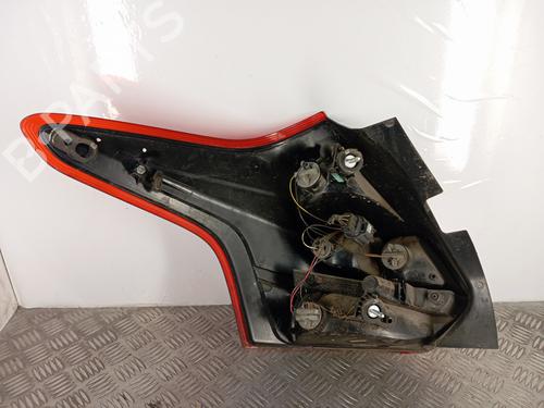 right-taillight-ford-focus-iii-2010-2011-2012-2013-2014-2015-2016-2017-2018-2019-2020-32495874 main image