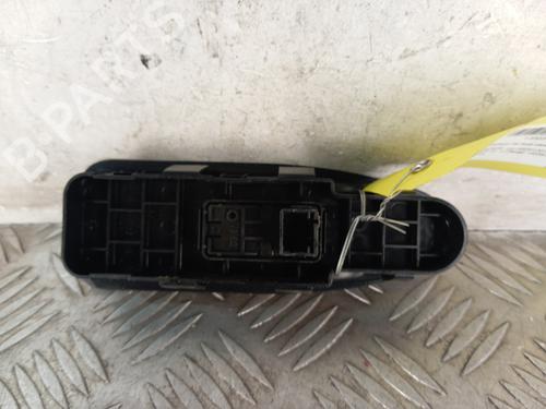 Used Right front window switch Right front window switch CITROËN JUMPY II Van 2.0 HDi 120 (120 hp) 32110343 32110343