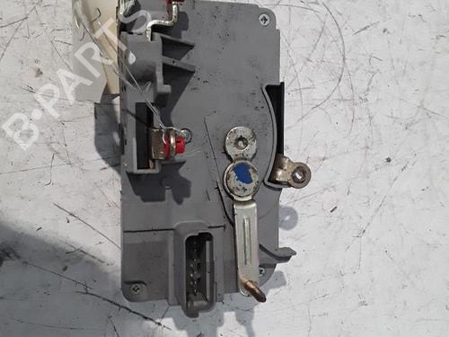 Serratura anteriore destra FIAT SCUDO Bus (220_) 2.0 16V (136 hp) 30026719