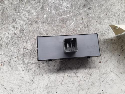 Used Left front window switch Left front window switch VW POLO V (6R1, 6C1) 1.0 (75 hp) 30009582 30009582
