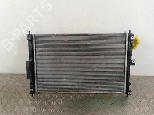 Used Water radiator Water radiator PEUGEOT 3008 II SUV (MC_, MR_, MJ_, M4_) 1.2 THP/ PureTech 130 (MRHNSM, MRHNSU, MRHNSJ, MRHNYW,... (131 hp) 30012773 30012773