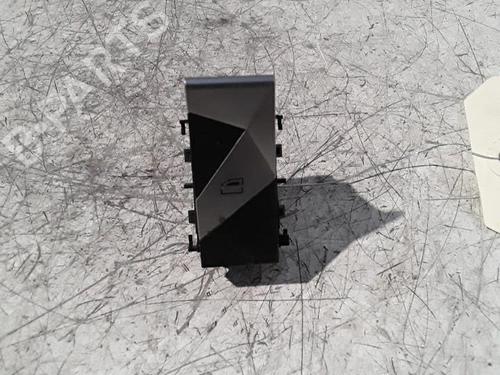 Høyre bak elrute bryter DS DS 7 Crossback (J4_, JR_, JC_) E-TENSE 4x4 (J45GBU) (300 hp) 30026289