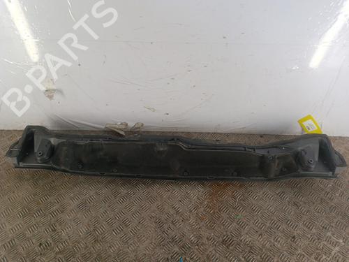 Griglia sotto parabrezza Griglia sotto parabrezza RENAULT CLIO IV Grandtour (KH_) 0.9 TCe 90 (90 hp) 33692925 33692925