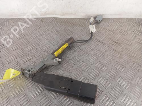 Used Seat buckle RENAULT KANGOO (KC0/1_) 1.5 dCi (KC07) (65 hp) 32021938