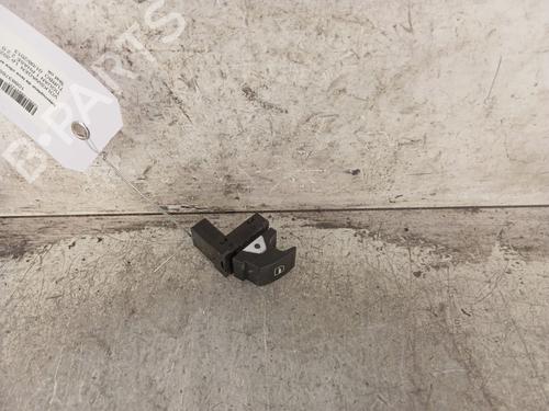 Used Right rear window switch VW TIGUAN (5N_) 2.0 TDI (140 hp) 30012423