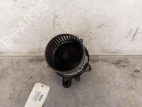 Used Heater blower motor RENAULT CLIO IV (BH_) 0.9 TCe 90 (BHNF, BHMA, BHMH, BHJK, BHJR) (90 hp) 30018021