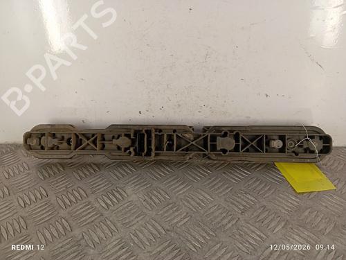Used Lamp holder Lamp holder RENAULT MASTER III Van (FV) 2.3 dCi 125 FWD (FV0C, FV0D, FV0G, FV0H, FV0J, FV0K,... (125 hp) 34696184 34696184
