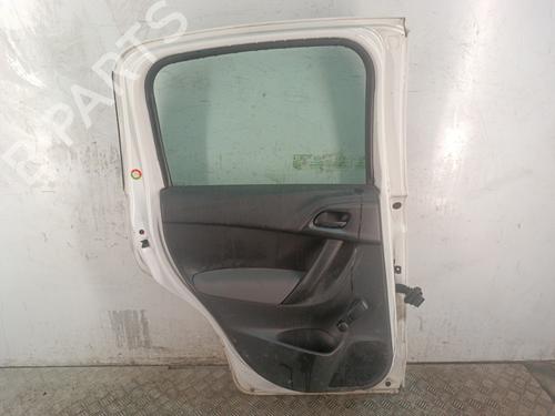Used Left rear door Left rear door 37992839 37992839