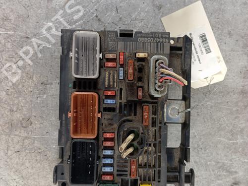 fuse-box-citroen-c4-picasso-i-mpv-ud_-2006-2007-2008-2009-2010-2011-2012-2013-2014-2015-30012401 main image