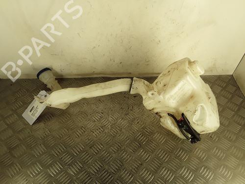 Used Windscreen washer tank Windscreen washer tank 30672341 30672341