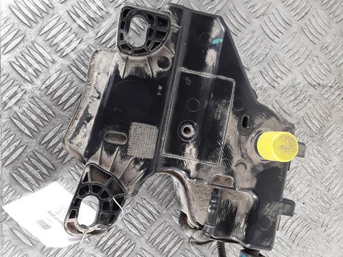 Used AdBlue tank PEUGEOT 308 SW II (LC_, LJ_, LR_, LX_, L4_) 1.6 BlueHDi 120 (120 hp) 30878374