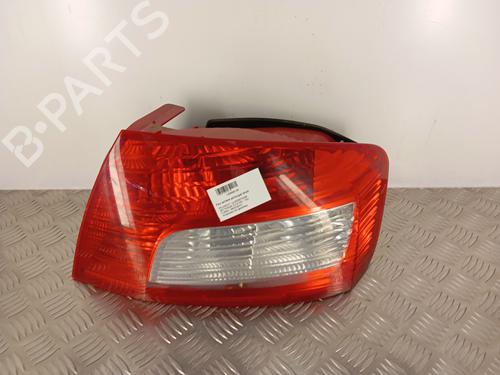 Højre baglygte PEUGEOT 407 (6D_) 2.0 HDi (6DRHRH) (140 hp) 30008115