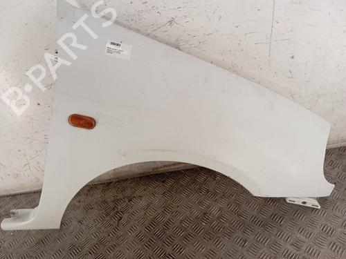 Aleta delantera derecha RENAULT CLIO II (BB_, CB_) 1.2 (BB0A, BB0F, BB10, BB1K, BB28, BB2D, BB2H, CB0A,... (58 hp) 30011988