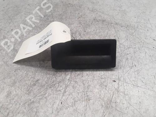 Used Tailgate handle VW GOLF PLUS V (5M1, 521) 2.0 TDI (110 hp) 30013990