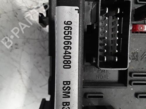 Boîte à Fusibles PEUGEOT 206 Hatchback (2A/C) 1.4 i (75 hp) 30016193