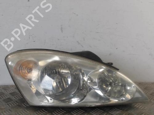 Used Right headlight Right headlight KIA CEE'D Hatchback (ED) 1.6 CRDi 90 (90 hp) 30016855 30016855