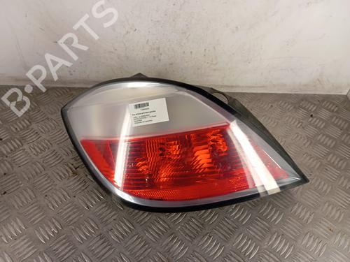 Used Left taillight OPEL ASTRA H (A04) 1.9 CDTI 16V (L48) (120 hp) 31583682