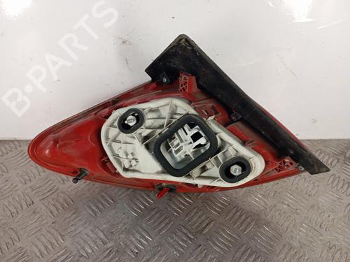 right-taillight-opel-meriva-b-mpv-s10-2010-2011-2012-2013-2014-2015-2016-2017-33996039 main image