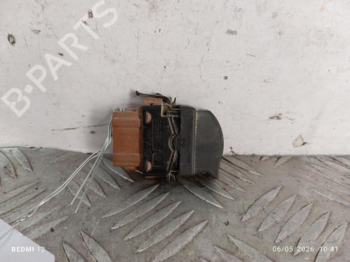 Used Right front window switch Right front window switch RENAULT TRAFIC II Van (FL) 2.0 dCi 90 (FL0H, FL00, FL01, FL0M, FL0P, FL0S) (90 hp) 34525375 34525375