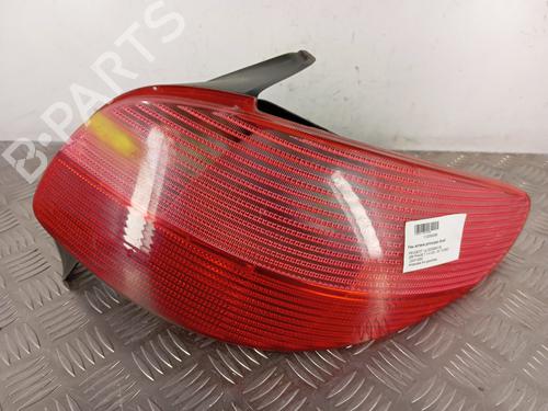 Højre baglygte PEUGEOT 206 Hatchback (2A/C) 1.4 HDi eco 70 (68 hp) 30011823