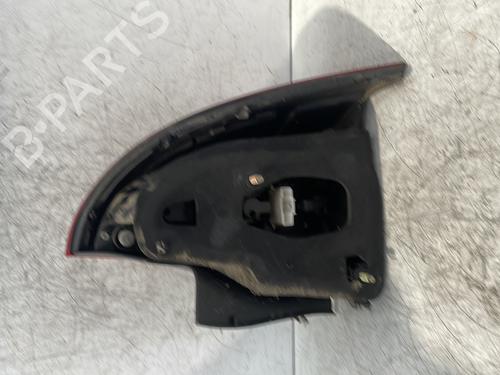 Używane Lampa tylna lewa CITROËN C5 II (RC_) 1.6 HDi (RC8HZB) (109 hp) 30015619