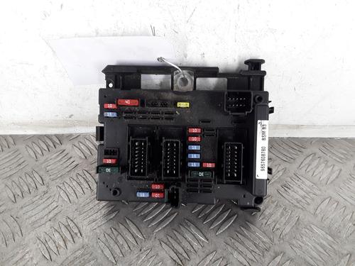 Boîte à Fusibles PEUGEOT 206+ (2L_, 2M_) 1.4 HDi eco 70 (68 hp) 30900049