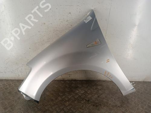 Used Left front fenders DACIA SANDERO 1.4 (BS0C, BS0A, BS0G, BS1F, BS0E) (75 hp) 30126109