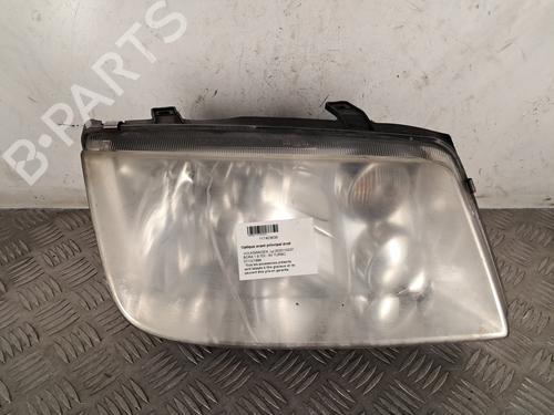 Used Right headlight VW BORA I (1J2) 1.9 TDI (110 hp) 30751304