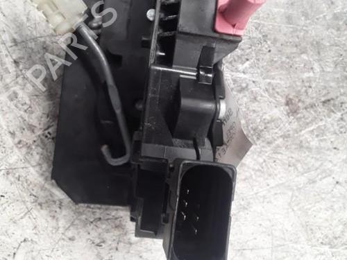 Venstre bagtil lås OPEL CORSA E (X15) 1.4 (08, 68) | BP30009614C100