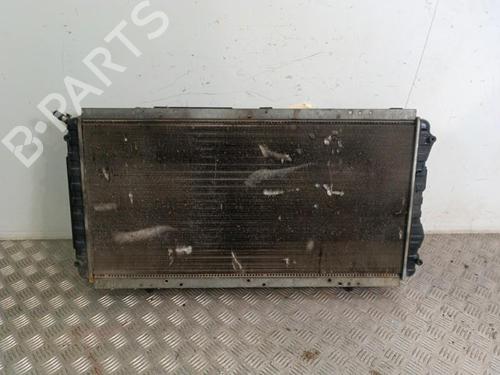 Used Water radiator Water radiator 30013590 30013590