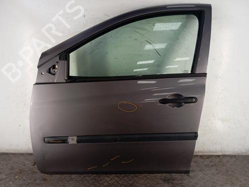 Dør venstre foran RENAULT CLIO III (BR0/1, CR0/1) 1.2 16V Hi-Flex (BR1U, CR1U) (75 hp) 30007807