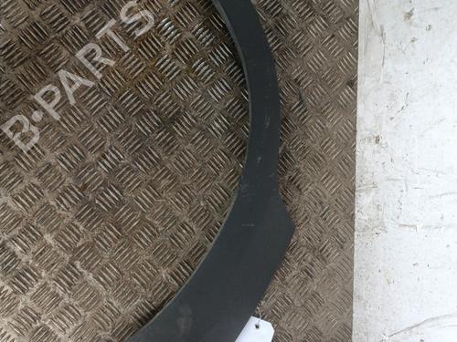 Aba guarda lamas trás esquerda Aba guarda lamas trás esquerda 36400148 36400148