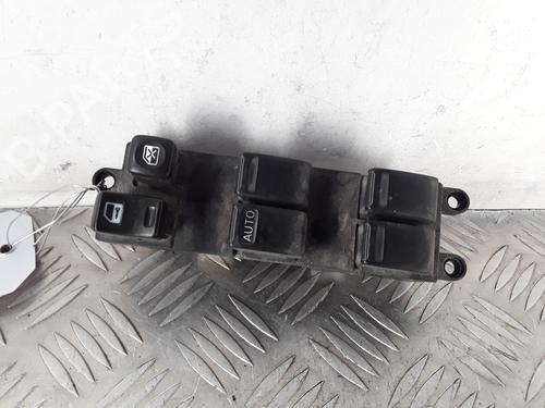 Used Left front window switch NISSAN X-TRAIL I (T30) 2.2 Di 4x4 (114 hp) 30318560