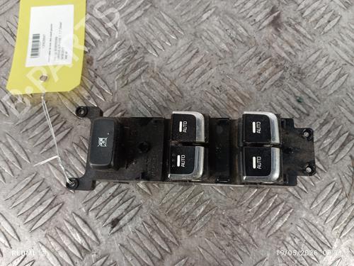 left-front-window-switch-kia-carens-iv-2013-35918820 main image