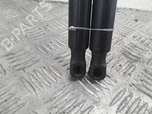 Used Tailgate lift support Tailgate lift support 30026796 30026796