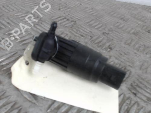 Used Washer pump Washer pump VW GOLF VII (5G1, BQ1, BE1, BE2) 1.6 TDI (105 hp) 30016966 30016966