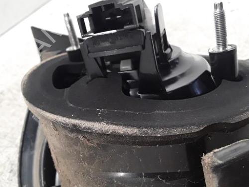 Farolim esquerdo da mala VW GOLF PLUS V (5M1, 521) 2.0 TDI (110 hp) 30013994