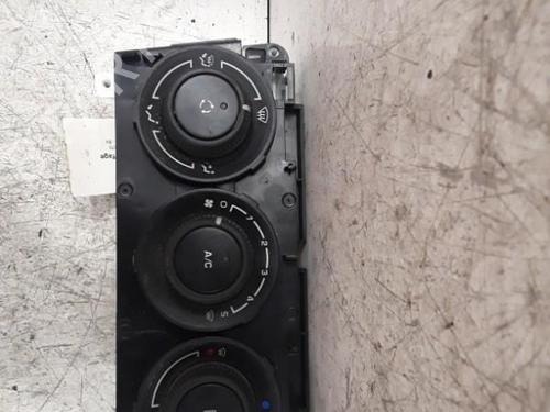 Used Climate control PEUGEOT 308 I (4A_, 4C_) 1.6 HDi (92 hp) 30013819