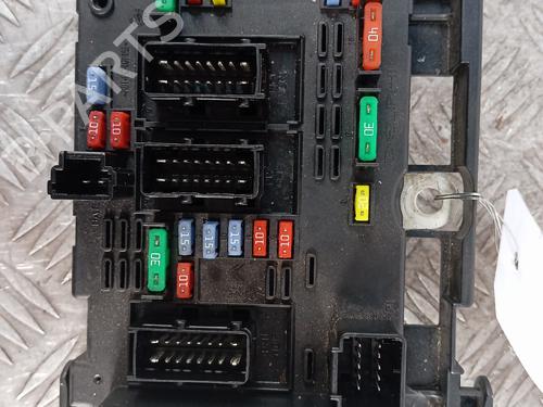 Used Fuse box Fuse box PEUGEOT 206 Hatchback (2A/C) [1998-2012] 35956501 35956501