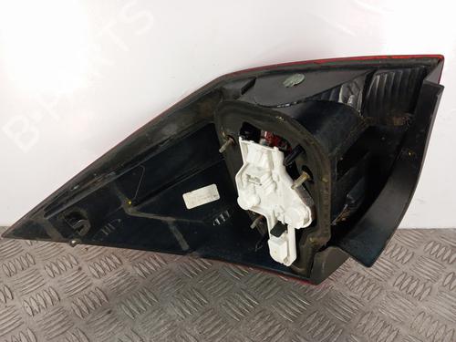 Used Left taillight Left taillight 32516667 32516667
