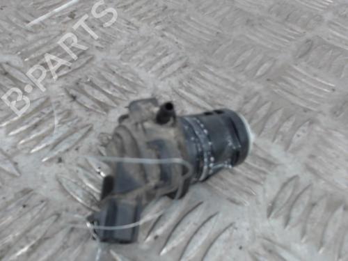 Used Washer pump Washer pump LEXUS IS II (_E2_) 220d (ALE20) (177 hp) 30022637 30022637