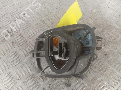 Used Lamp holder Lamp holder PEUGEOT 208 I (CA_, CC_) 1.6 HDi / BlueHDi 75 (75 hp) 32233463 32233463