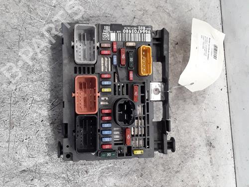 Used Fuse box PEUGEOT 407 (6D_) 1.6 HDi 110 (6D9HZC, 6D9HYC) (109 hp) 30014895