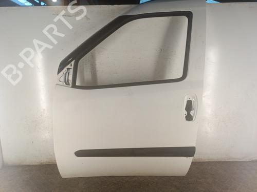 Used Left front door OPEL COMBO Box Body/MPV (X12) 1.3 CDTI (B05) (95 hp) 30940732