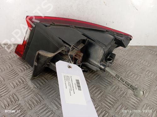 left-taillight-renault-megane-iv-hatchback-b9amn_-2015-36371413 main image