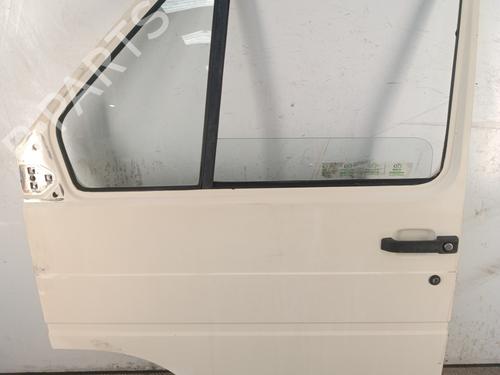 Used Left front door RENAULT TRAFIC Van (T_, P_, V_) 2.1 D (58 hp) 30017671