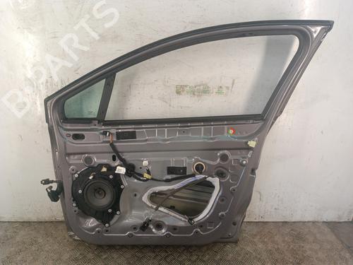 right-front-door-renault-clio-iv-bh_-2012-2013-2014-2015-2016-2017-2018-2019-2020-2021-39257140 main image