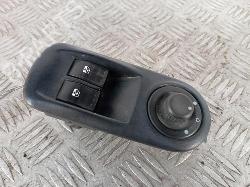 Used Left front window switch RENAULT TRAFIC II Bus (JL) 2.0 dCi 90 (JL00, JL01, JL0H, JL0M, JL0P, JL0S) (90 hp) 32363446